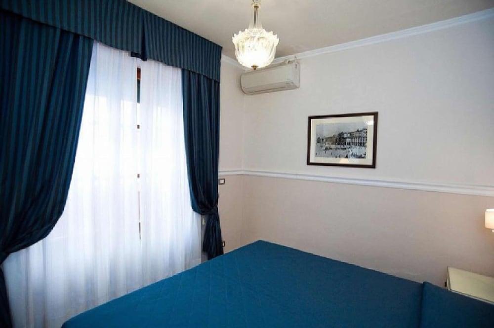 Hotel Gran Duca Ливорно Екстериор снимка