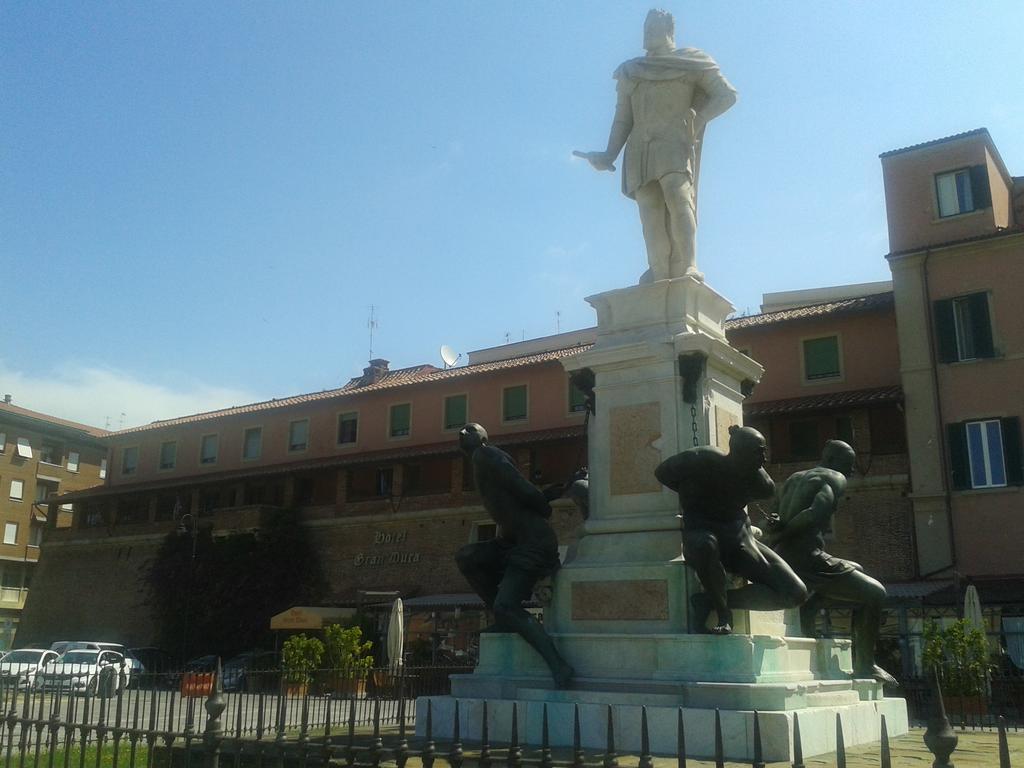 Hotel Gran Duca Ливорно Екстериор снимка