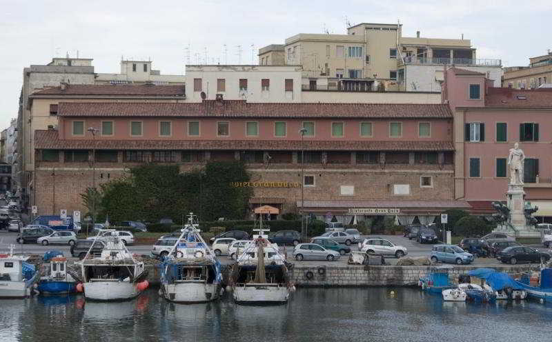 Hotel Gran Duca Ливорно Екстериор снимка