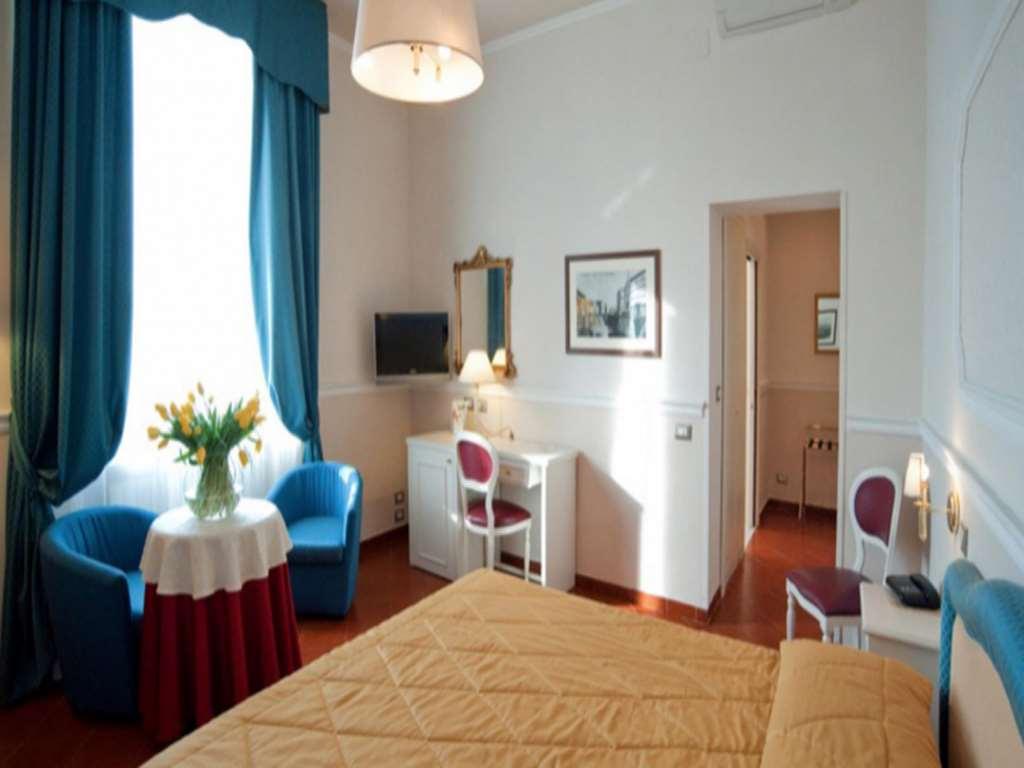 Hotel Gran Duca Ливорно Стая снимка